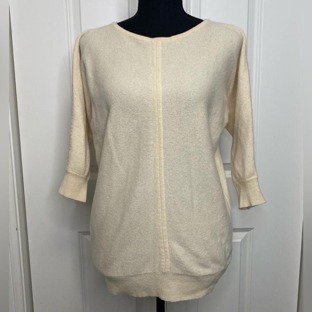 Cynthia Towley 2-Ply Cashmere Sweater in Beige Oatmeal Women Size M